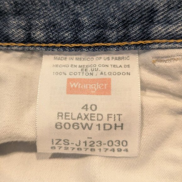 (2) Pair Wrangler Jean Shorts Mens 40 Relaxed Fit Denim Premium Stretch - Picture 9 of 10